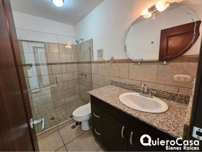 Se renta Casa amueblada en las colinas 