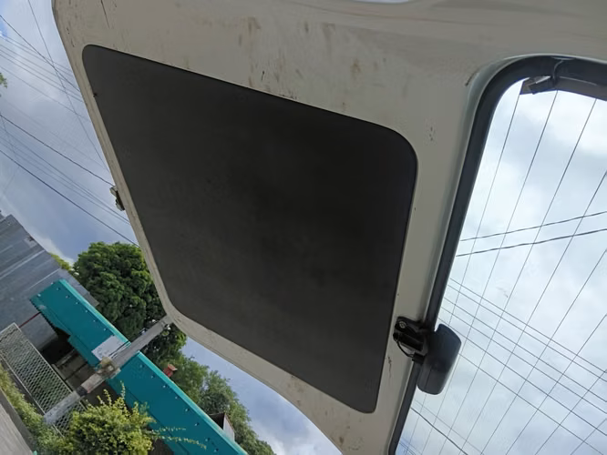 Se vende Susuki blanco estilo panel