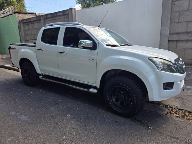 Isuzu D-Max 2016