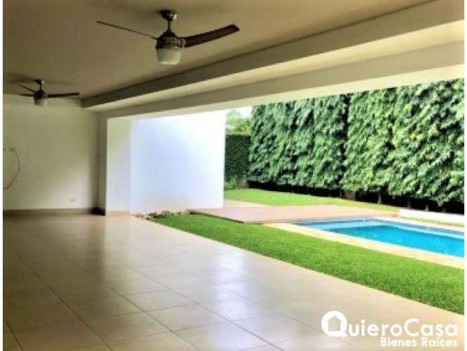 Preciosa casa en Santo Domingo, El Mango - Imagen 14