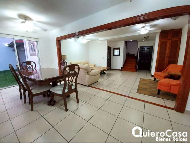 Bienvenido a tu Nuevo Hogar: Casa Amueblada en Renta