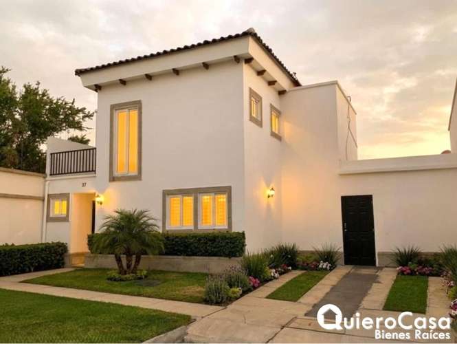 Bienvenido a tu Nuevo Hogar: Casa Amueblada en Renta