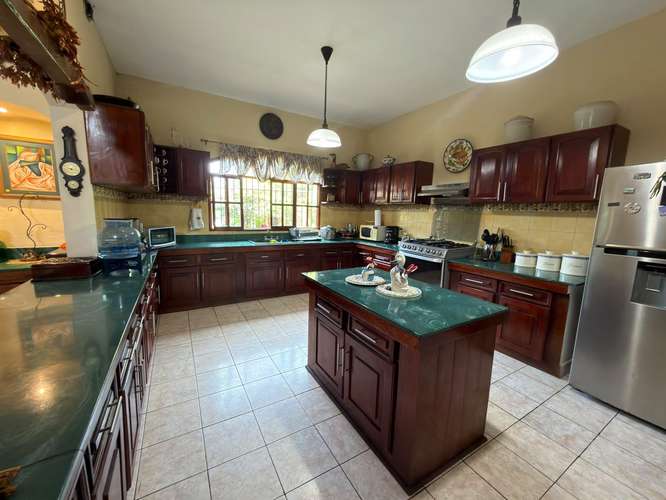 Se vende casa, dentro de residencial exclusivo en Diriamba, carazo.  - Imagen 2