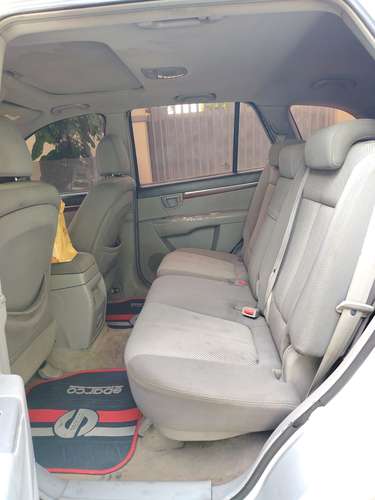 Hyundai Santa Fe 2008 $5,800 No Negociable Donde está y Como está - Imagen 10