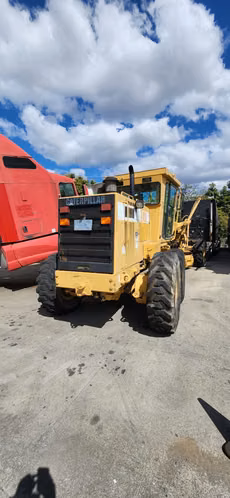 MOTONIVELADORA PATROL CATERPILLAR 12H EN POLIZA, 6 MIL HRS REALES, CON AIRE