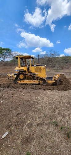 TRACTOR CATERPILLAR D5M EN POLIZA, 5 MIL HRS REALES, NEGOCIABLE