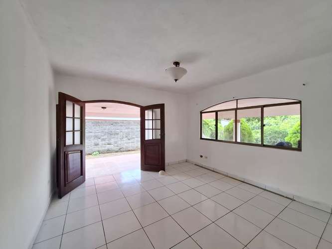 GG -  Venta, amplia casa  en Carretera Sur.  