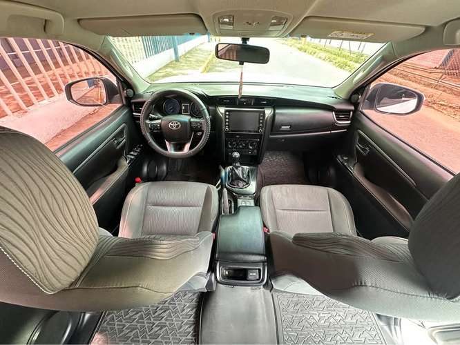 Toyota Fortuner  -  2022 - Imagen 4