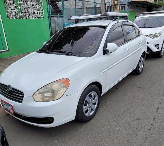 HYUNDAI ACCENT 2009 AUTOMÁTICO!  - Imagen 4