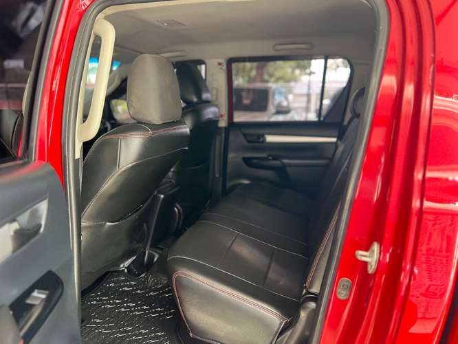Toyota Hilux SR año 2023 - Imagen 4