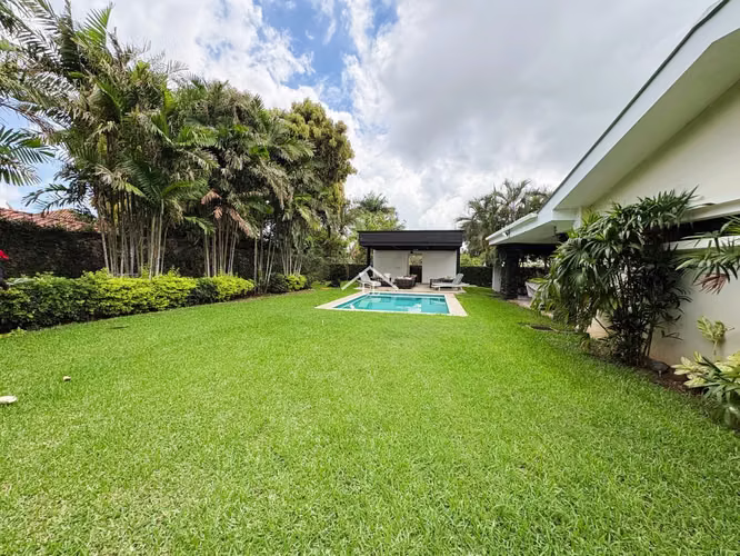 LL - Casa con Piscina en Venta en Estancia de Santo Domingo - Imagen 11