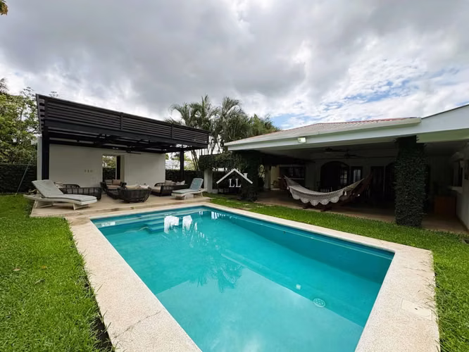 LL - Casa con Piscina en Renta en Estancia de Santo Domingo - Imagen 8