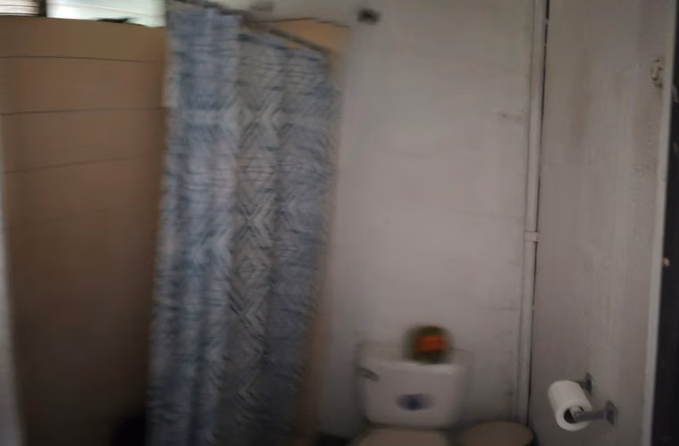 Vendo casa en Colonia 10 de Junio a precio de ganga  - Imagen 5