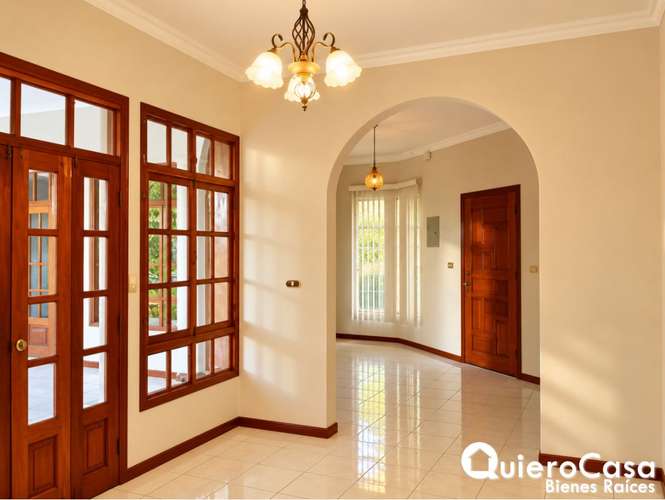 Casa en Renta con Linea Blanca en Las Colinas - Imagen 4