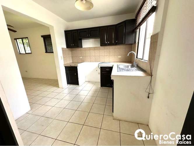Hogar acogedor en Las Colinas - Imagen 3