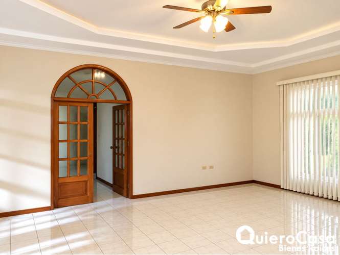 Casa en Renta con Linea Blanca en Las Colinas - Imagen 5