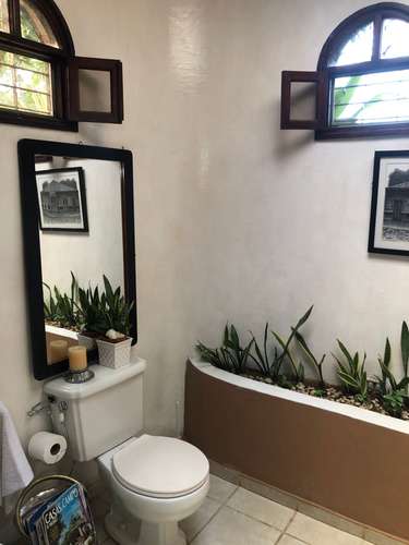 Se vende amplia casa en Santo Domingo - Imagen 7
