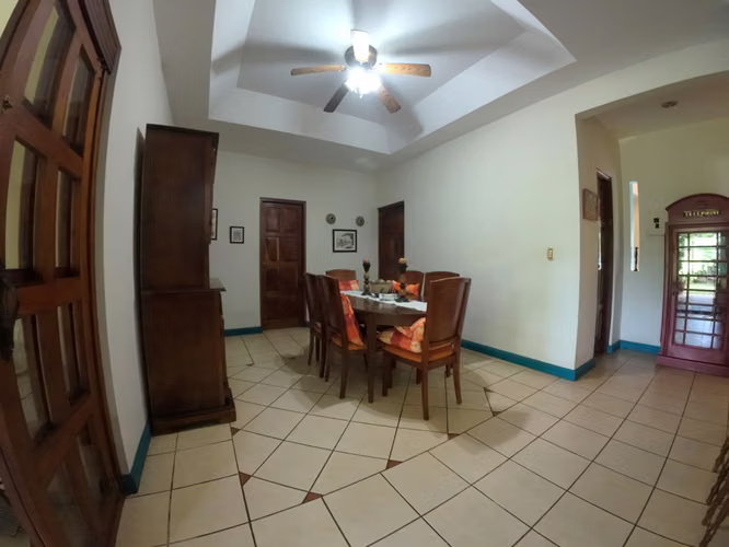 CB - Casa full muebles en excelente estado en Resid. Campo Bello