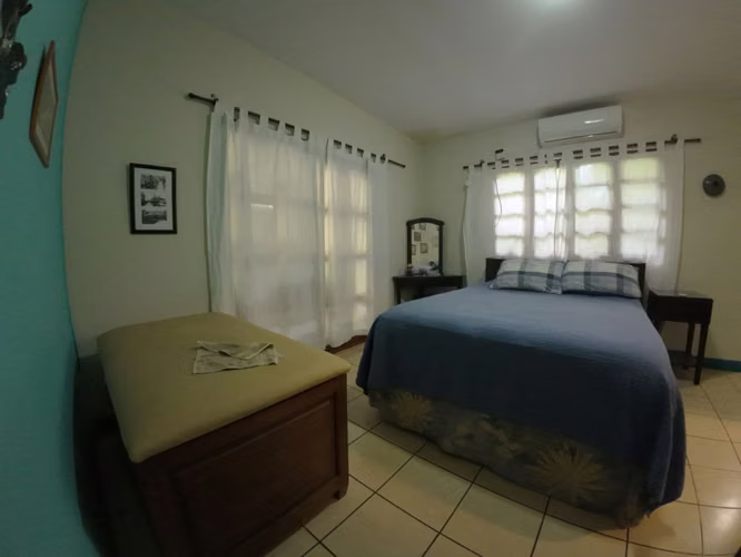 CB - Casa full muebles en excelente estado en Resid. Campo Bello