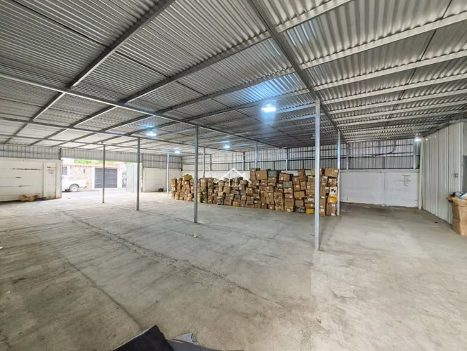LL - Se Renta Propiedad Comercial en Bolonia - Imagen 16