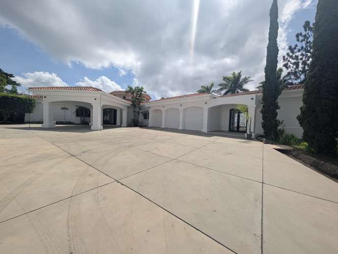 Venta de Casa en Villa Fontana 