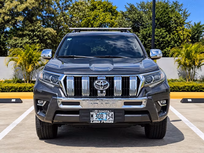 Prado 2019 con Sunroof Automatica