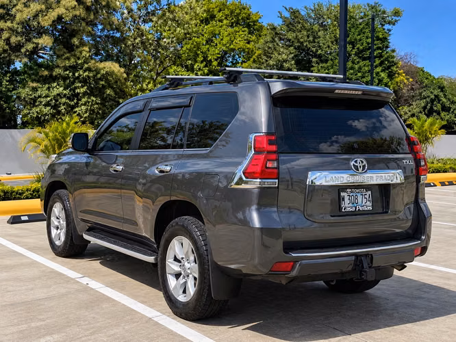 Prado 2019 con Sunroof Automatica - Imagen 4