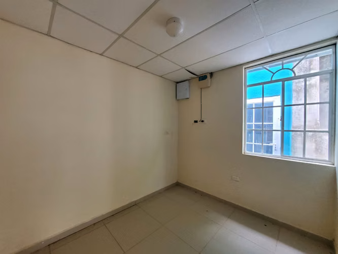 CARRETERA SUR. BONITA CASA OFICINA Y/O VIVIENDA EN ALQUILER - Imagen 12