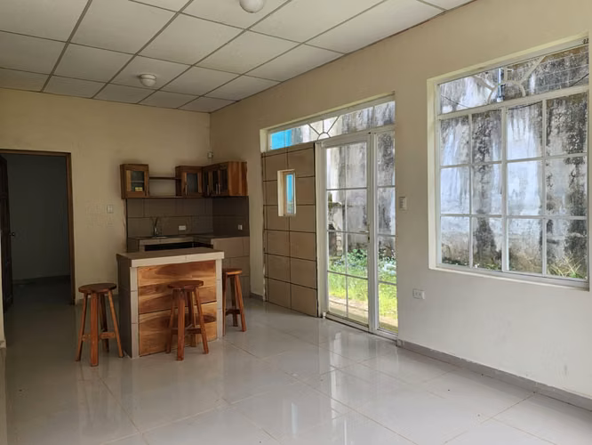 CARRETERA SUR. BONITA CASA OFICINA Y/O VIVIENDA EN ALQUILER - Imagen 8