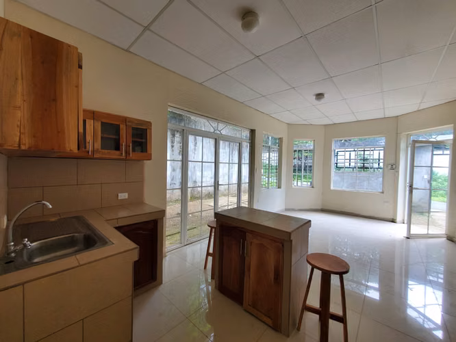 CARRETERA SUR. BONITA CASA OFICINA Y/O VIVIENDA EN ALQUILER - Imagen 3