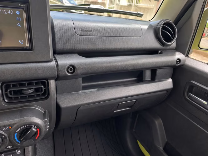 Suzuki Jimny 2023 | Automático 4x4 | Único dueño - Imagen 5