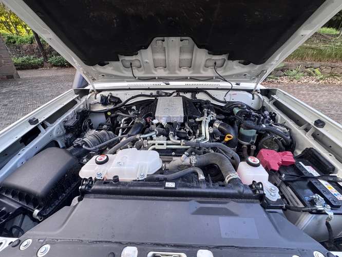 Land Cruiser 76 con 1250kms 40 aniversario 