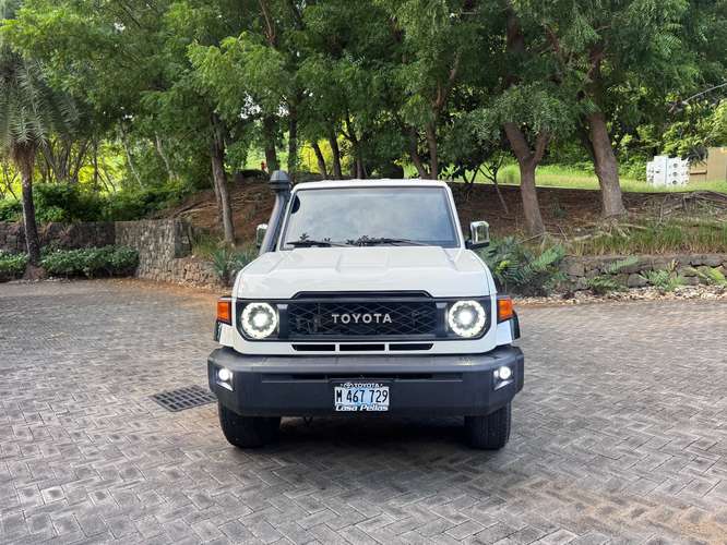Land Cruiser 76 con 1250kms 40 aniversario 