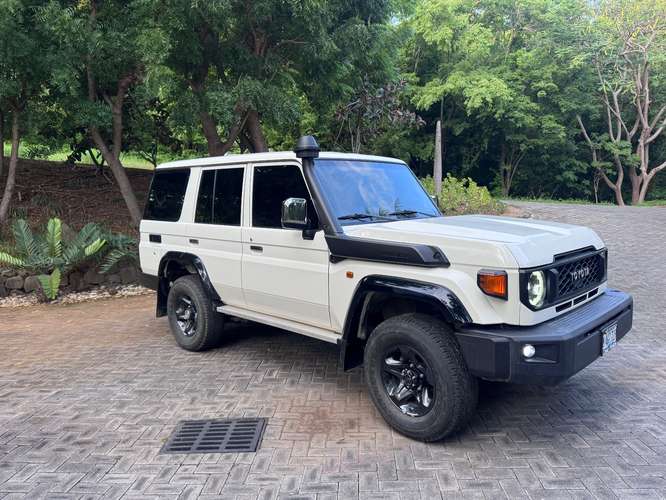 Land Cruiser 76 con 1250kms 40 aniversario 