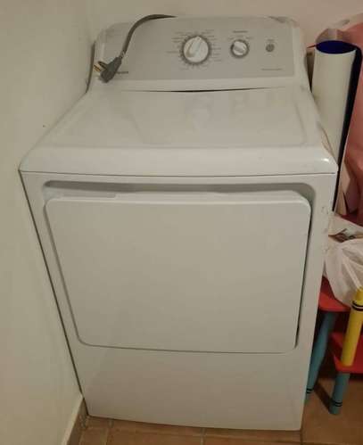 Vendo secadora nueva de energía 220