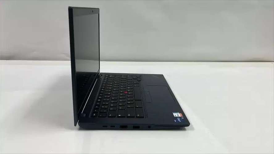 Laptop Lenovo ThinkPad C14 Gen 1 Intel Core i5 12va Gen 8GB RAM SSD 256GB - Imagen 3