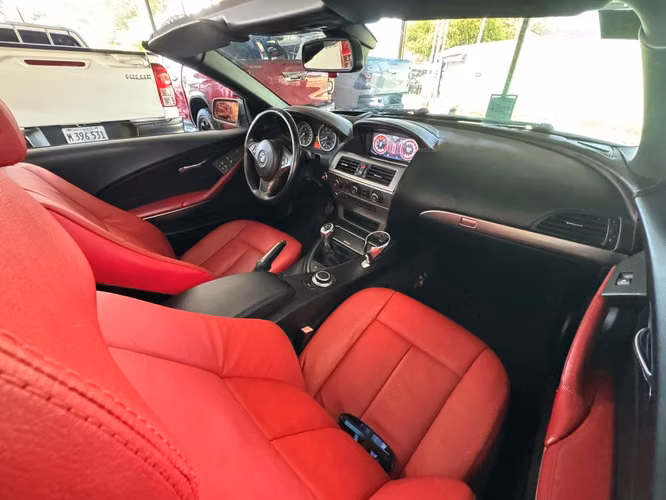 Lindo carro BMW 650 I mecánica motor v8 precio nego un poco por los detalles que tiene de ahí anda todo al cien  - Imagen 10