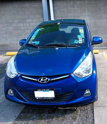 SE VENDE HYUNDAI EON AÑO 2018 - COLOR AZUL - ÚNICO DUEÑO