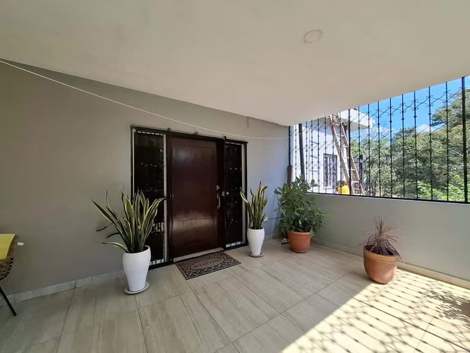GG Venta , hermosa casa estilo campestre en Santo Domingo.