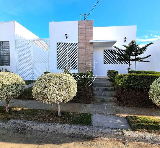 LLD-Alquiler de Casa en Residencial de Veracruz!