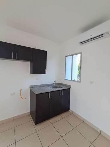 LLD-Alquiler de Casa en Residencial de Veracruz! - Imagen 4