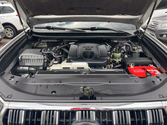 TOYOTA PRADO TXL AUTOMÁTICA AÑO 2024 - Imagen 10
