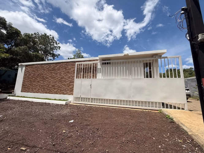 Se venden 4 casas en las sierritas santo Domingo totalmente nuevas  - Imagen 7