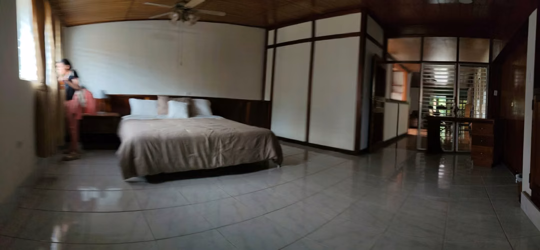 Alquilo amplio apartmanteo amueblado en Las Colinas  - Imagen 7