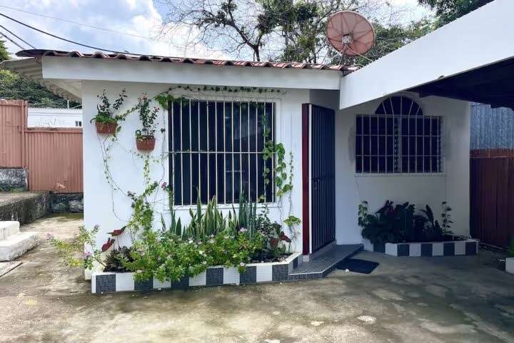 4 estudios independientes en el centro de San Juan del Sur | Multi-Unit Property - Imagen 3