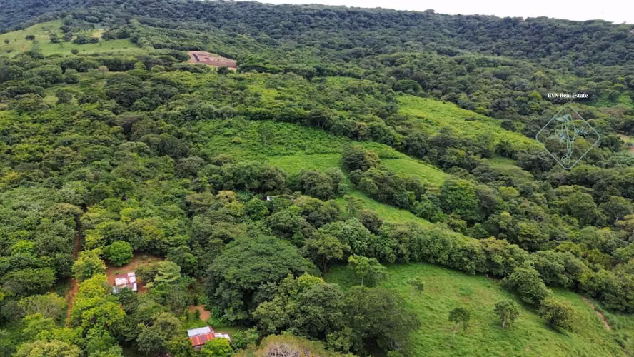 Oasis off-grid con quebrada y pozo cerca de Playa Hermosa – 4.5 manzanas - Imagen 5