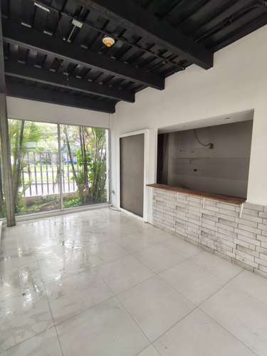 EB-MÓDULO COMERCIAL EN RENTA – PISTA SUBURBANA - Imagen 1