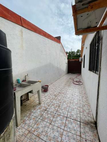 EB- Vendo casa en Carretera Masaya km 17Vendo casa en Carretera a Masaya km 17 Ubicada en el Residencial Sierras Doradas - Imagen 11