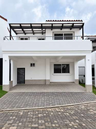 CASA EN RENTA EN Condominio San esteban,Carretera a Masaya | US$1,300  - Imagen 10
