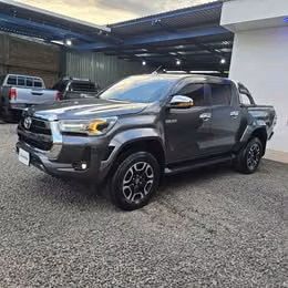 TOYOTA HILUX GR 2025 AUT - Imagen 1